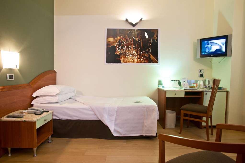 Hotel B&B Hotel Pescara 3*
